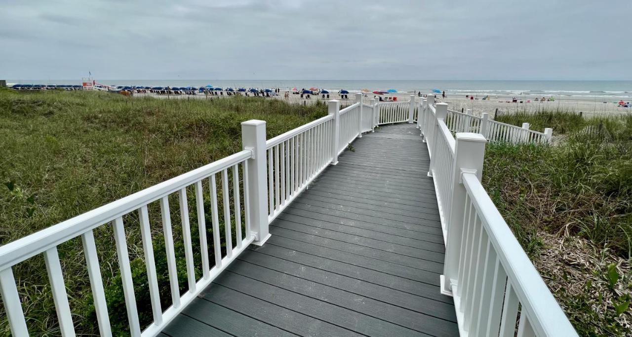 Oceanview Condo With Pool, Hot Tub, Balcony, Right On The Beach Myrtle Beach Exteriér fotografie