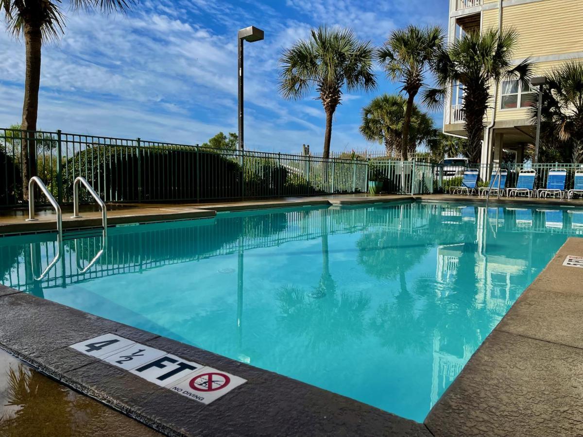 Oceanview Condo With Pool, Hot Tub, Balcony, Right On The Beach Myrtle Beach Exteriér fotografie