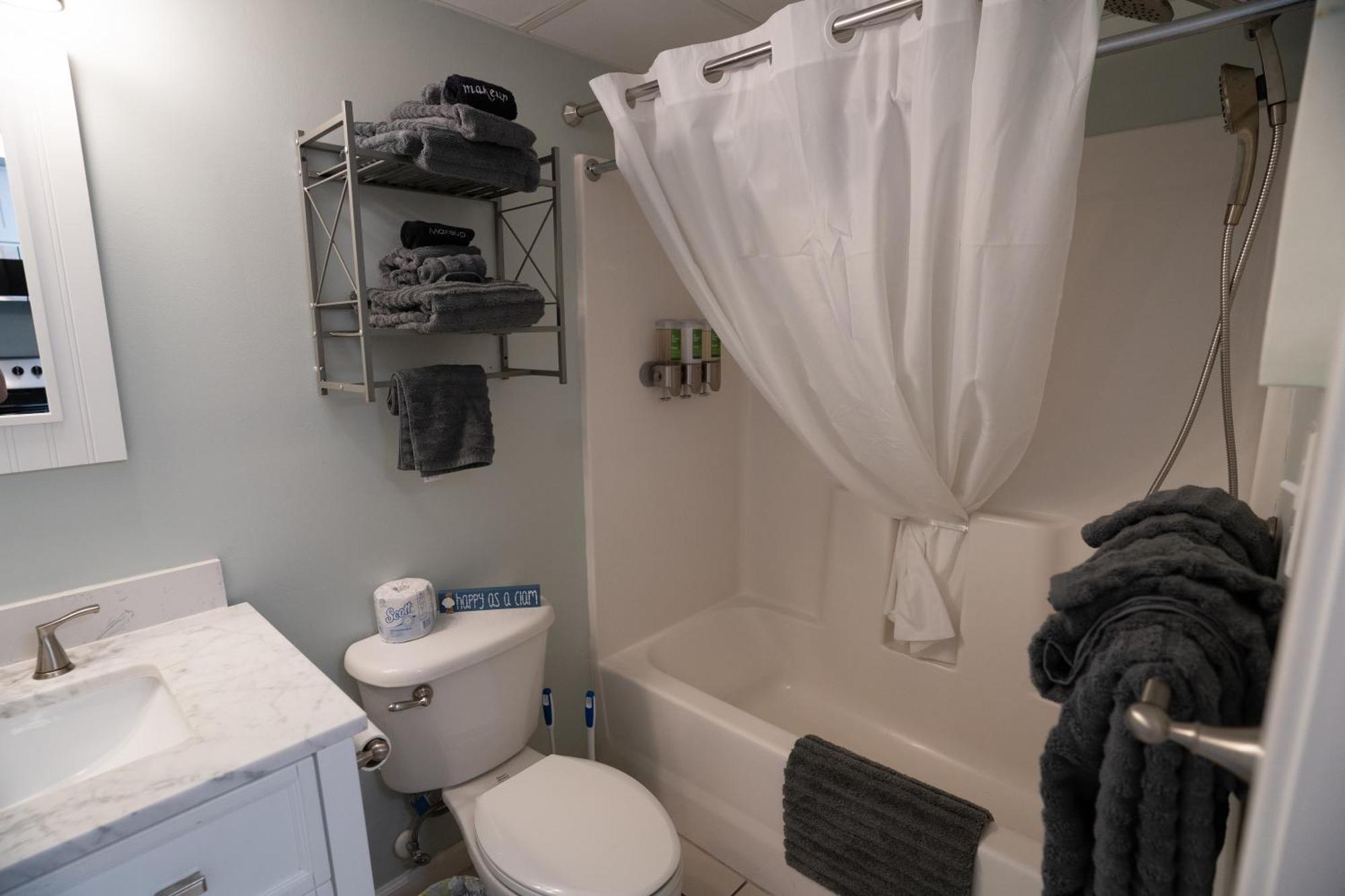 Oceanview Condo With Pool, Hot Tub, Balcony, Right On The Beach Myrtle Beach Exteriér fotografie